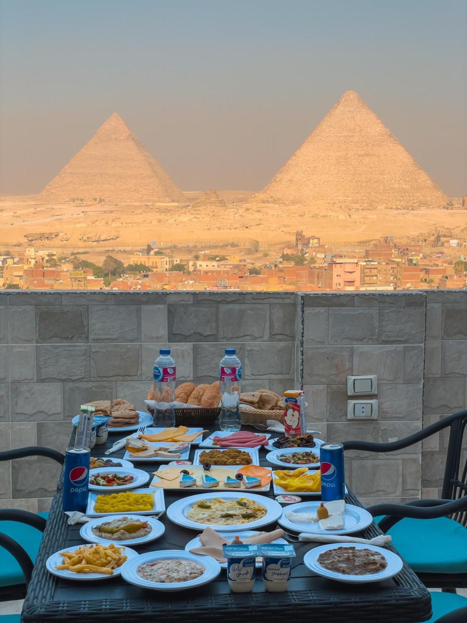 Jumeirah Pyramids View Inn Kafret el-Gabal Exterior foto